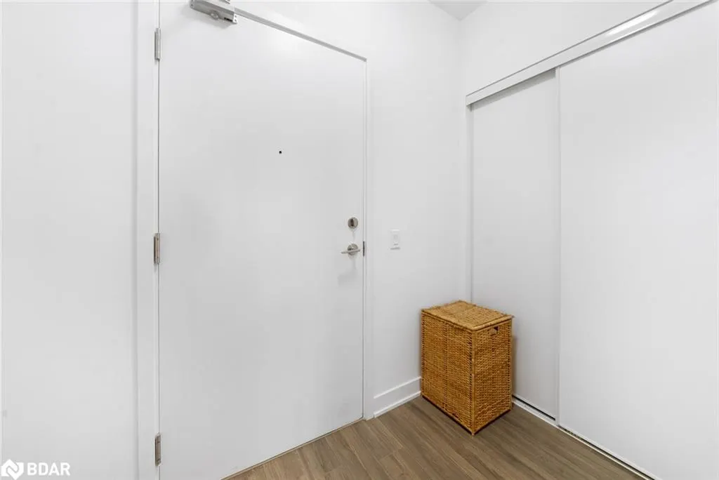 681 Yonge Street, #114