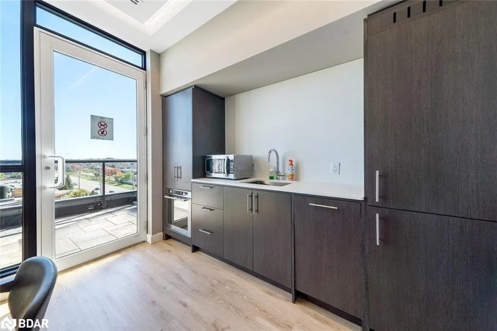 681 Yonge Street, #114