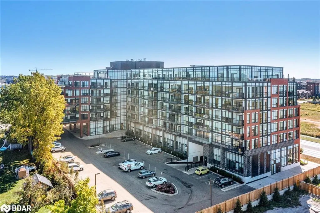 681 Yonge Street, #114