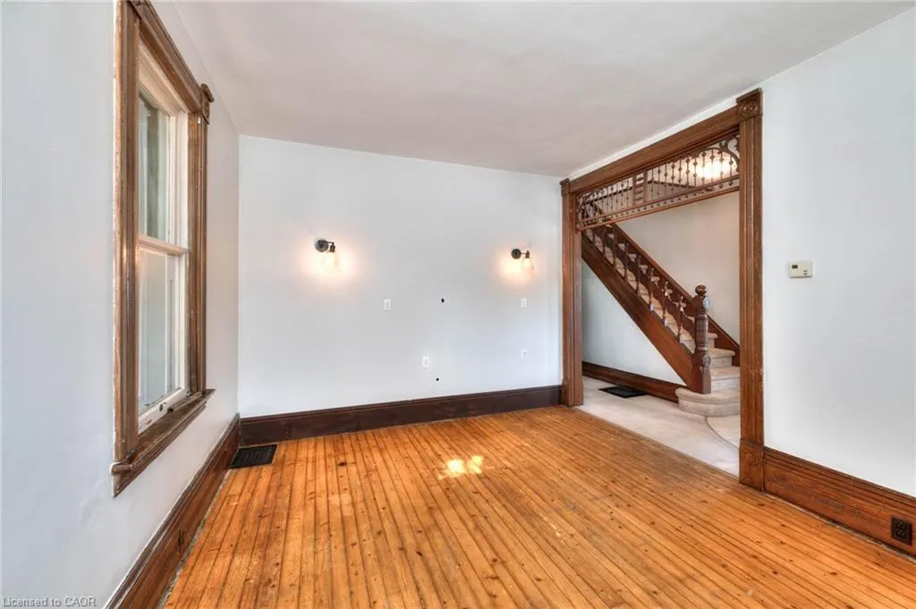 21 Huron Road