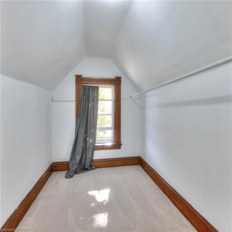 21 Huron Road