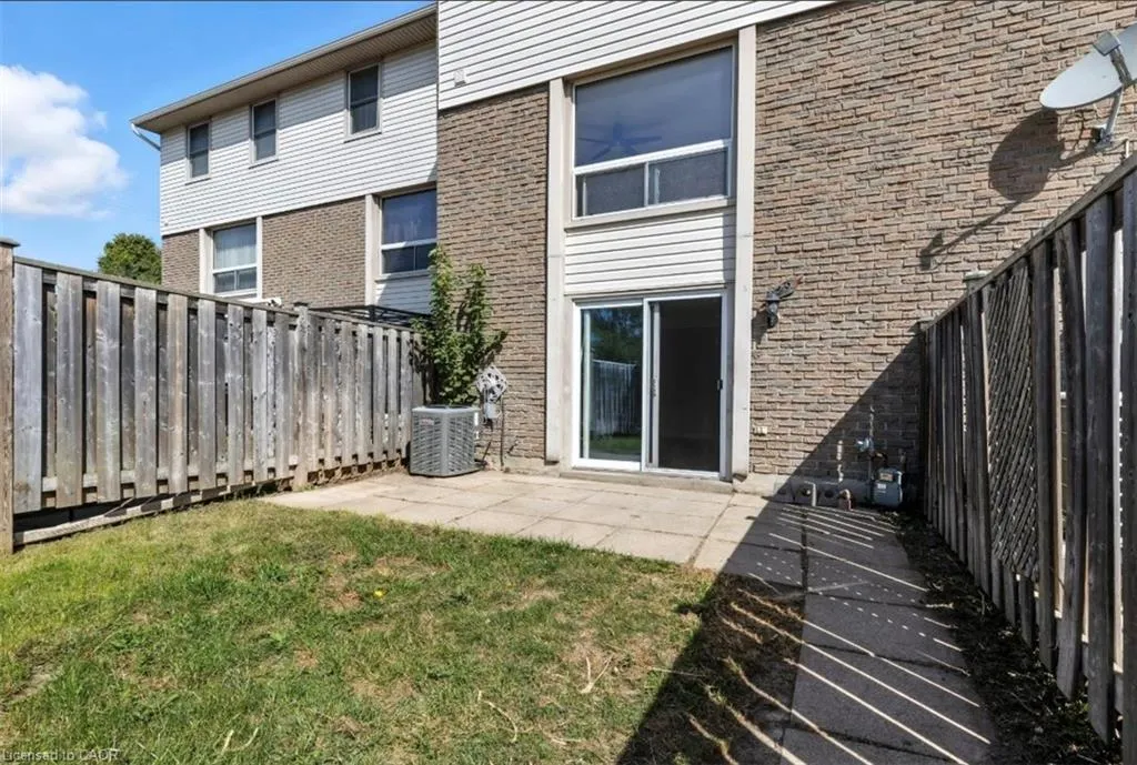 11 Grand River Boulevard, #29