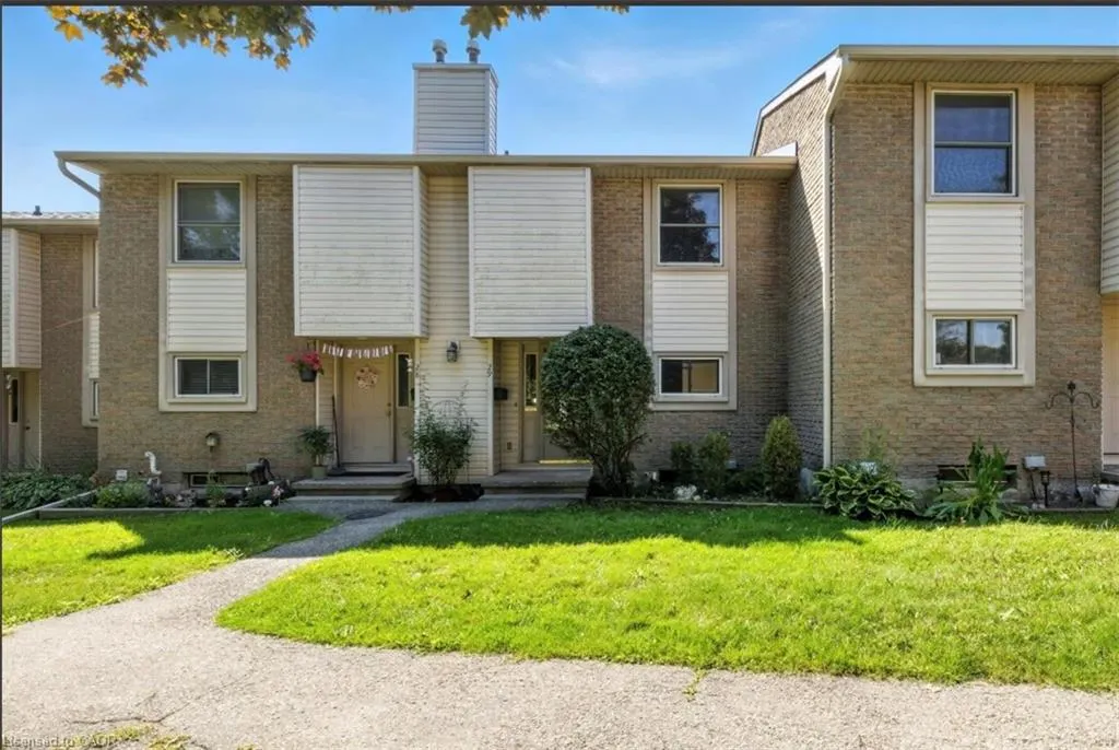 11 Grand River Boulevard, #29