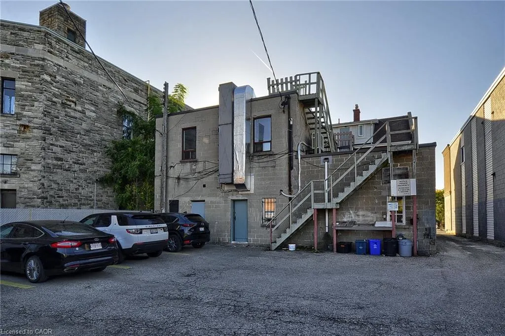 43 Water Street N