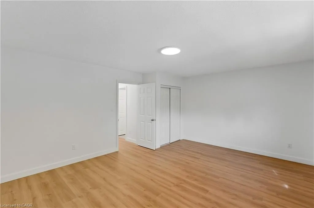 116 Robins Avenue