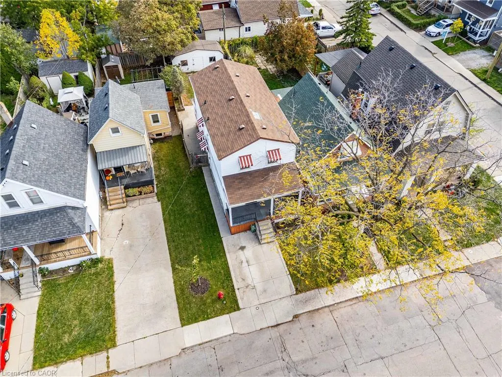 116 Robins Avenue