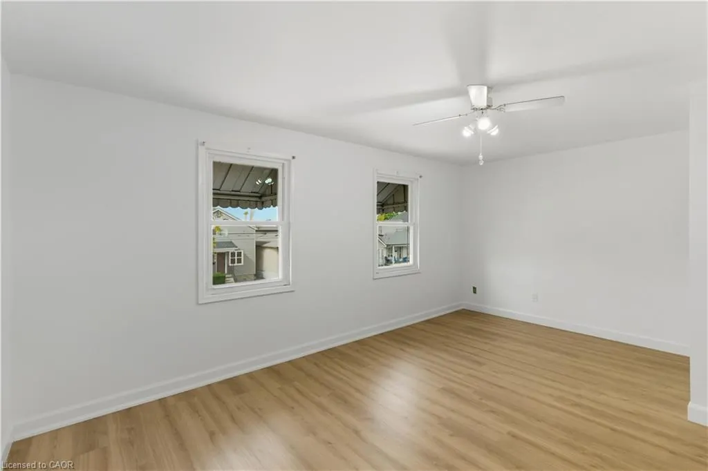 116 Robins Avenue