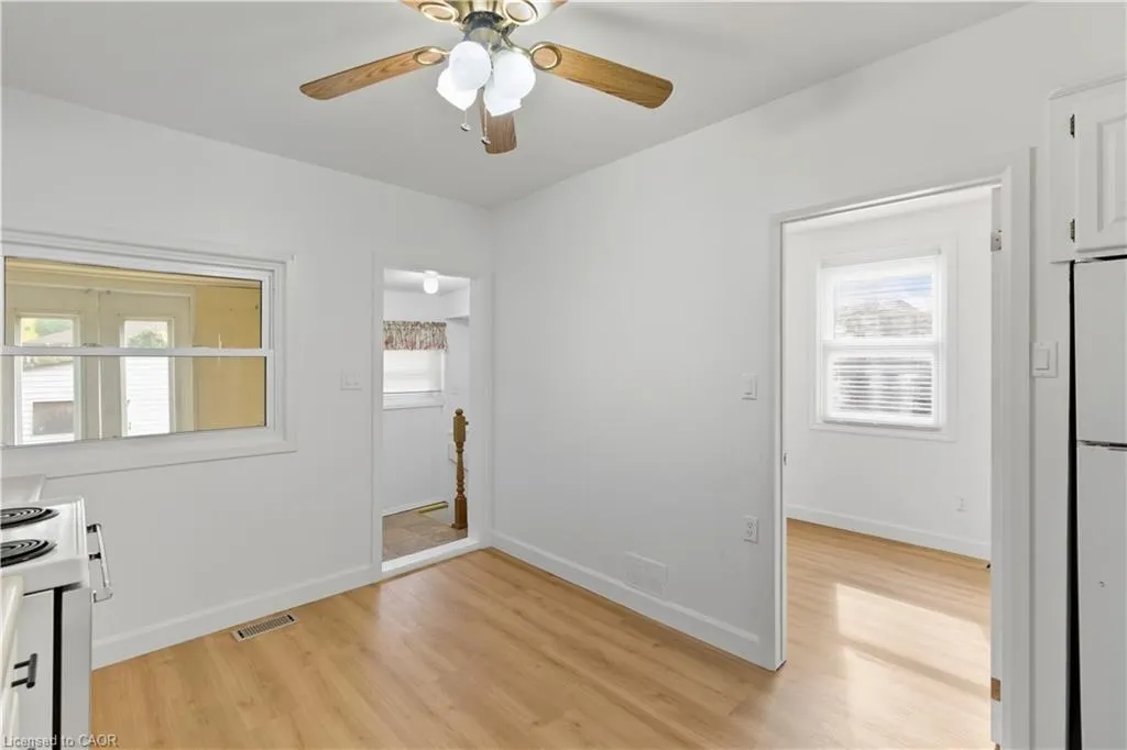 116 Robins Avenue