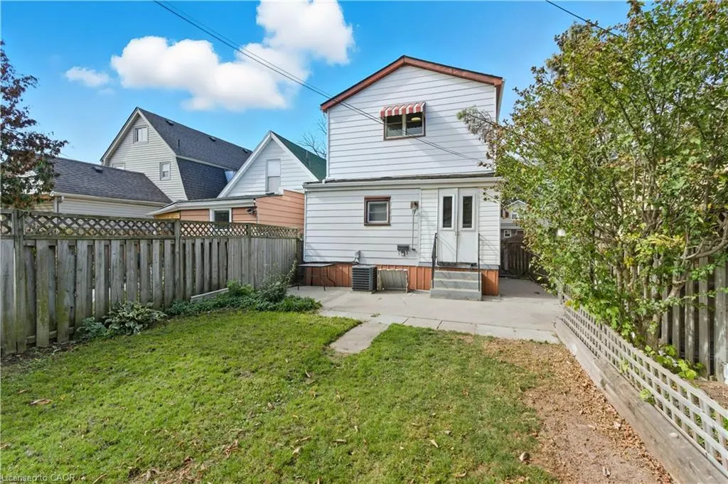 116 Robins Avenue