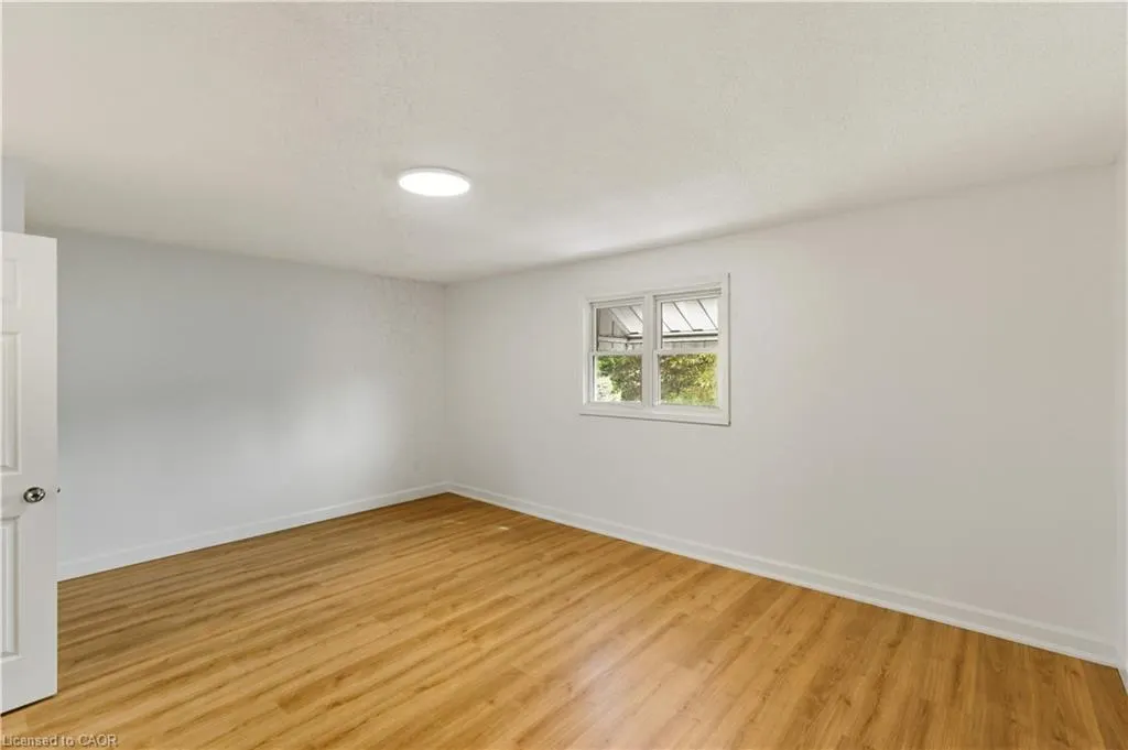 116 Robins Avenue
