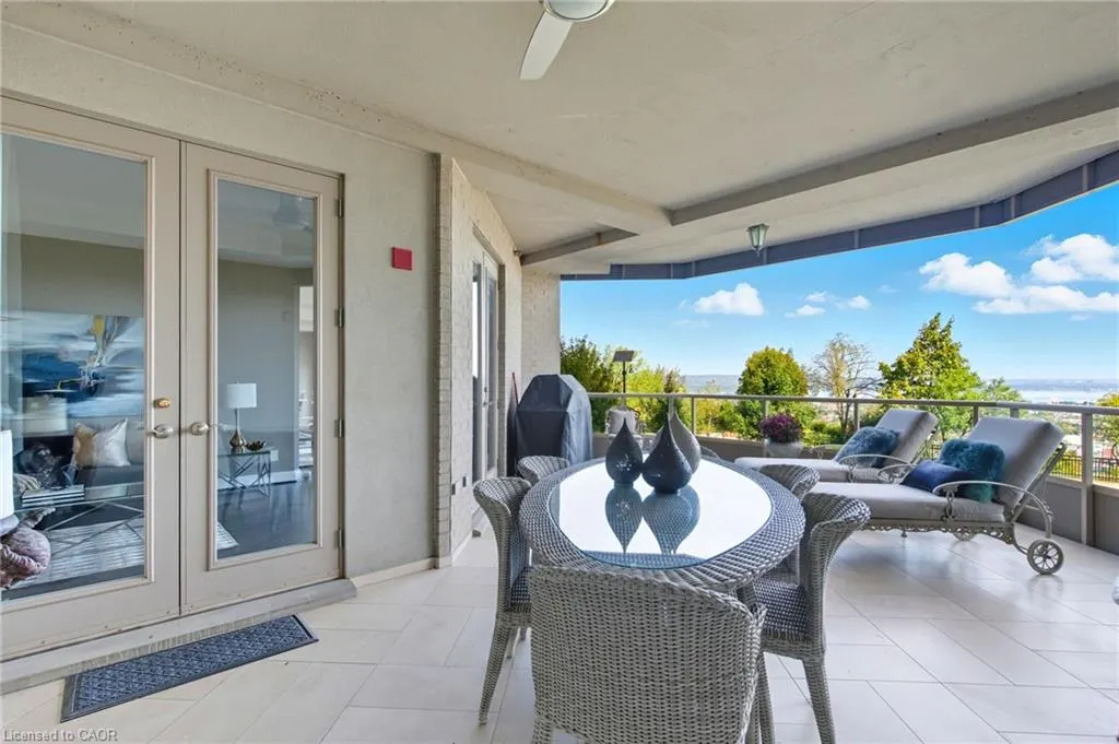 174 Mountain Park Avenue, #2W