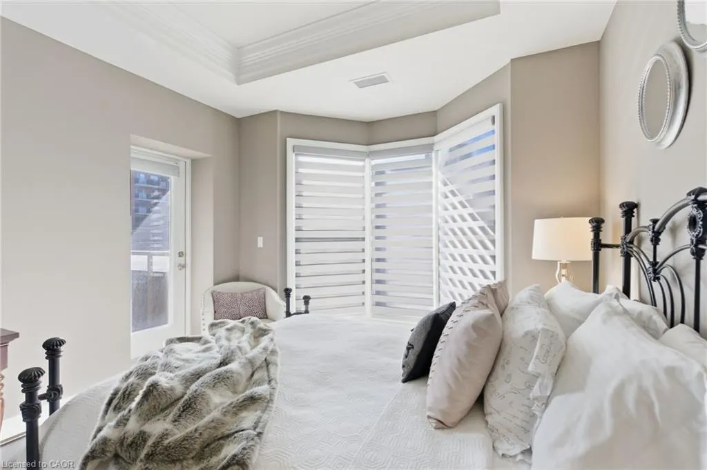 174 Mountain Park Avenue, #2W