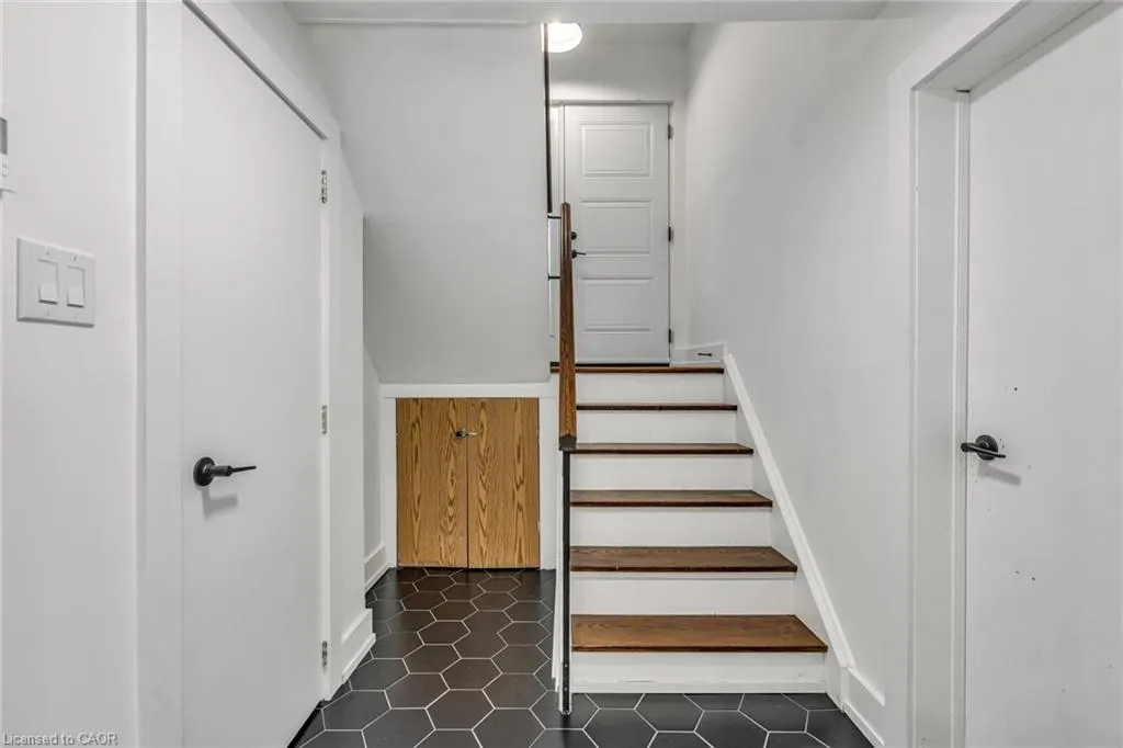 944 Tenth Street
