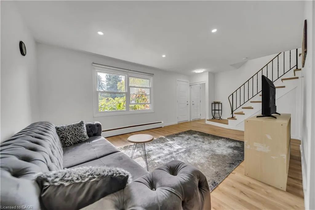 78 Borden Parkway, #11