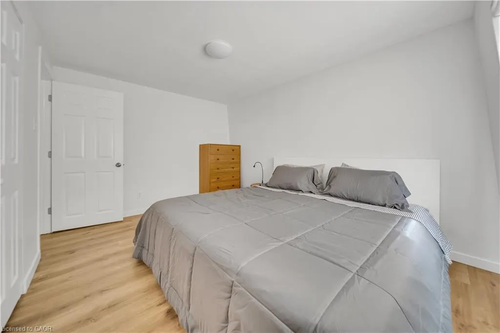 78 Borden Parkway, #11