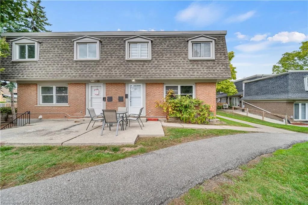 78 Borden Parkway, #11