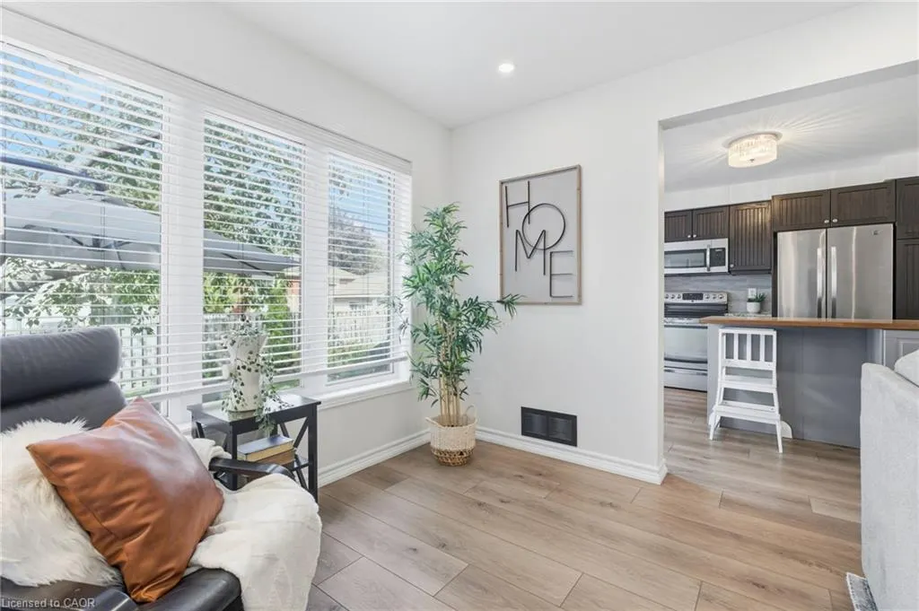 28 Brookheath Lane