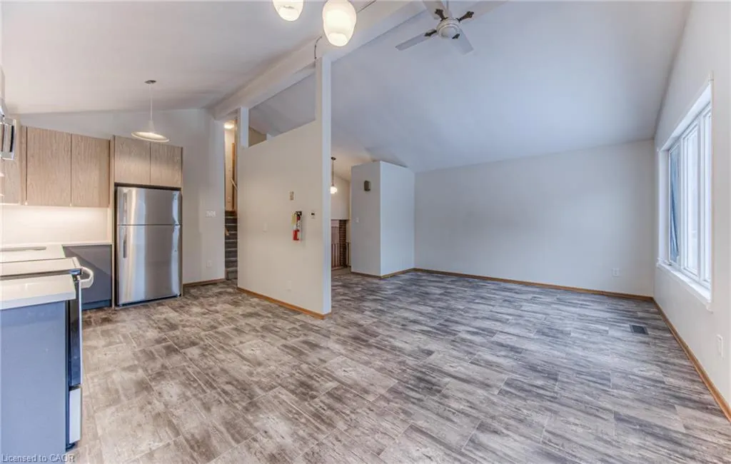 17 Roosevelt Avenue