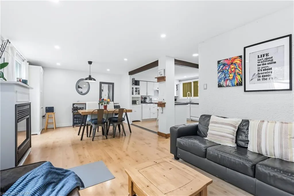 25 Britten Close, #B56