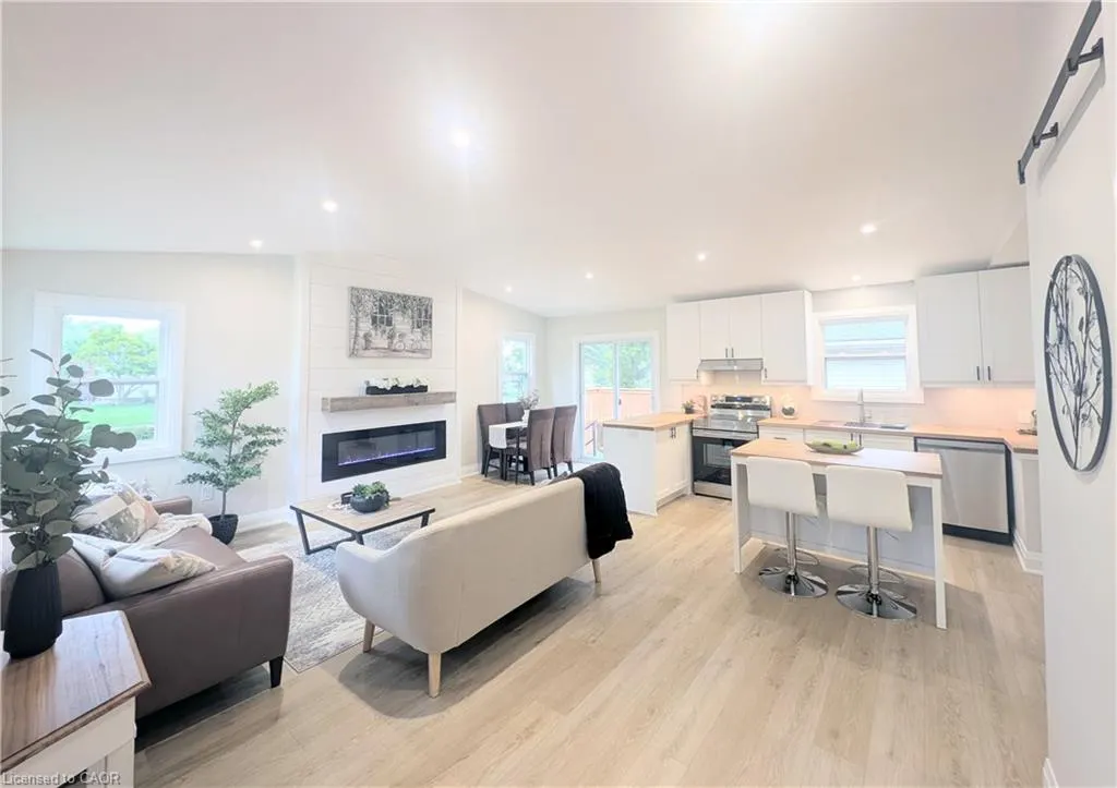 52 Valencourt Drive