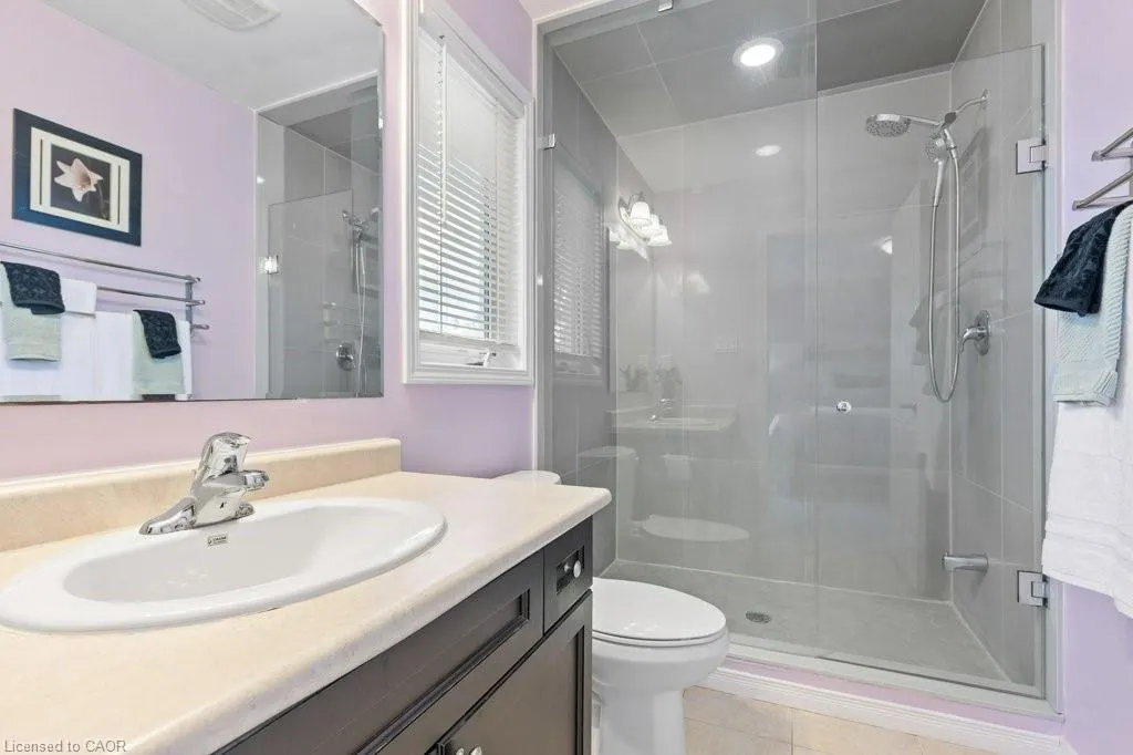 286 Apple Hill Crescent