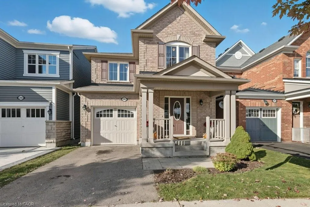 286 Apple Hill Crescent
