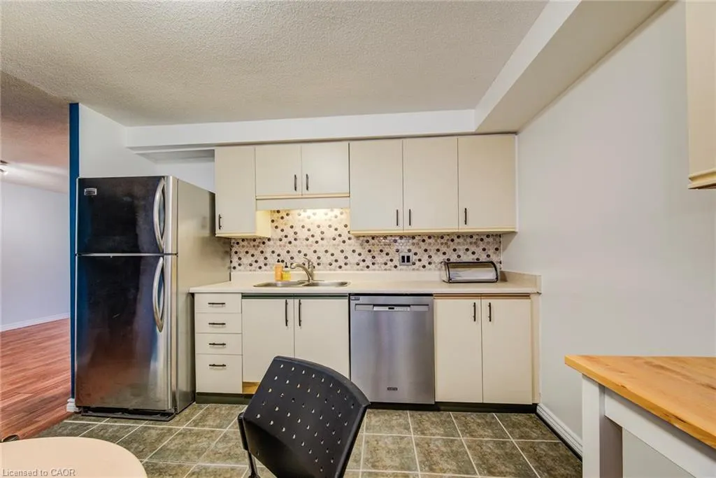 55 Green Valley Drive, #811