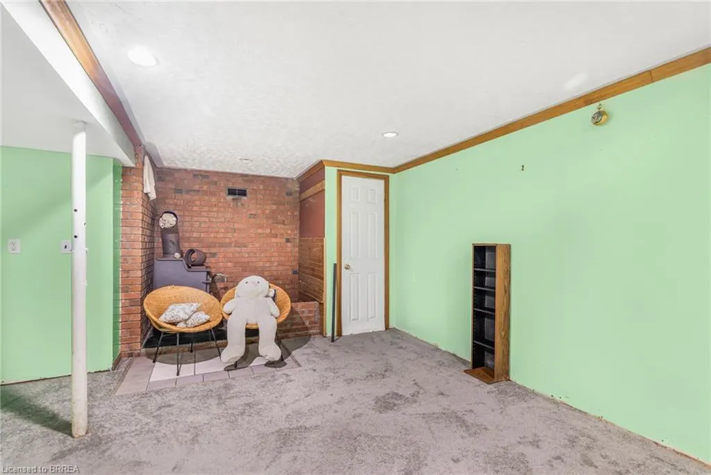 161 Crysler Street