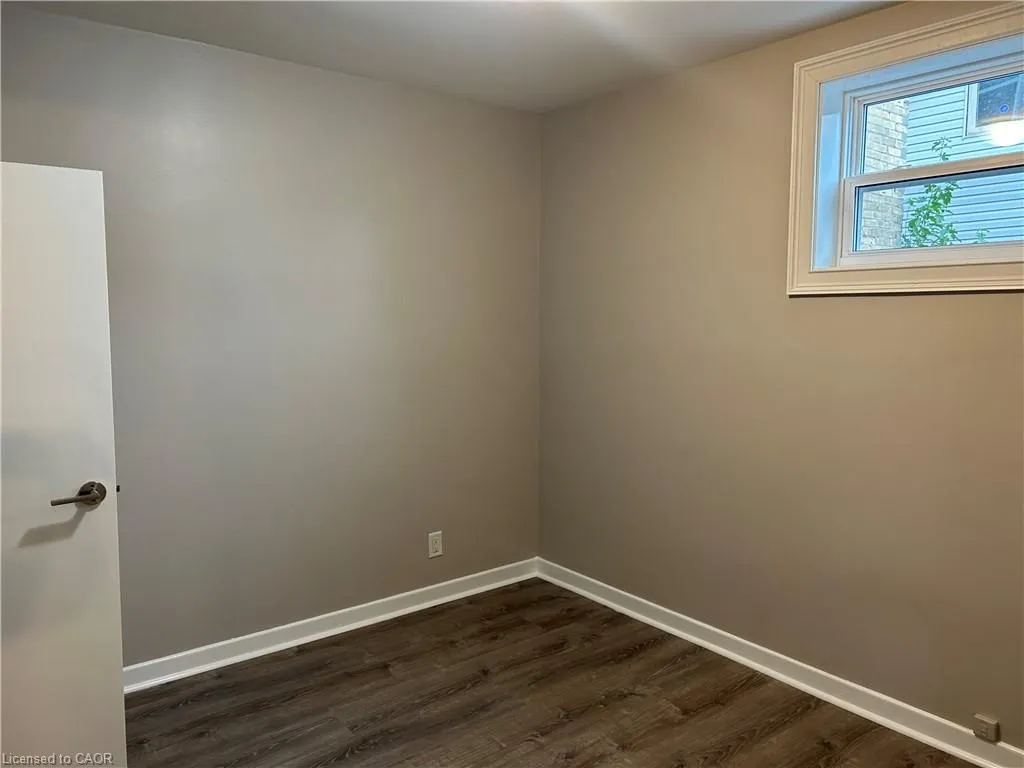 212 Queenston Road, #2