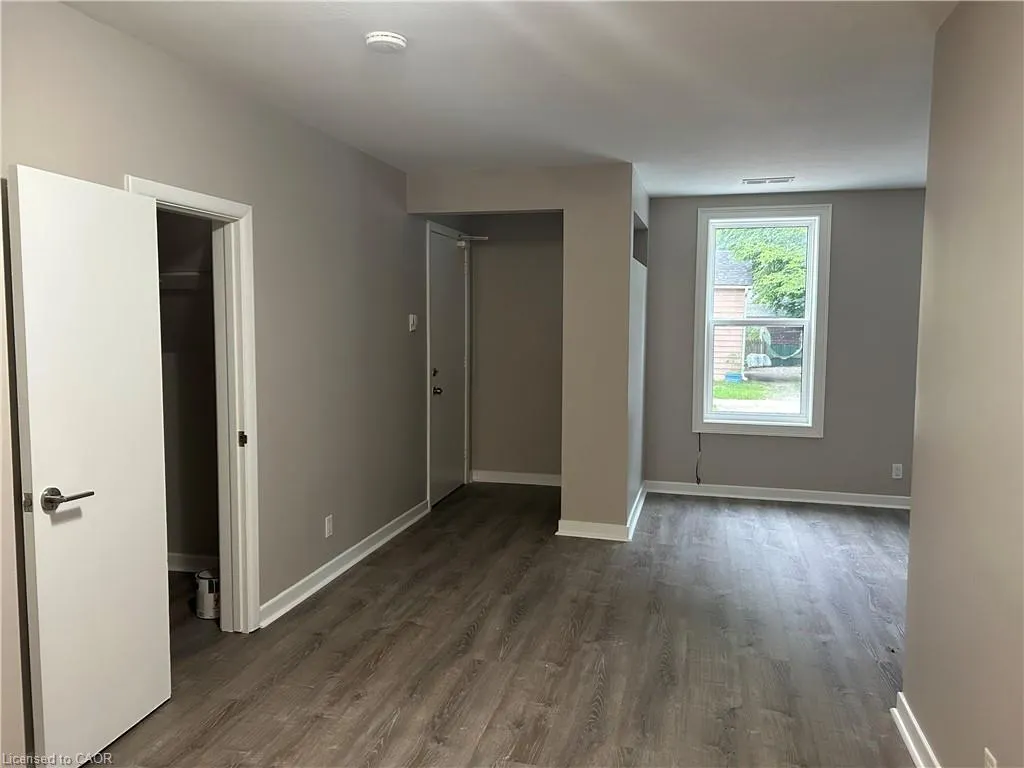 212 Queenston Road, #2