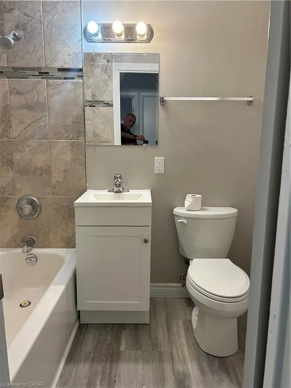 212 Queenston Road, #2