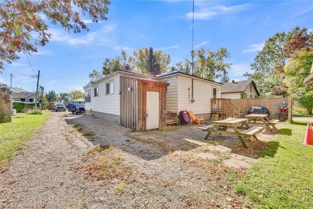 11 Snooks Drive