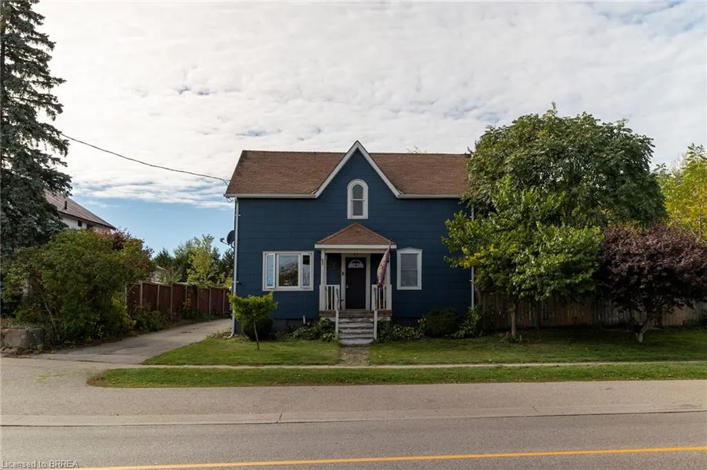 47 Simcoe Street