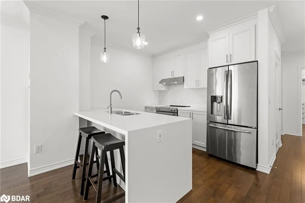 81 Robinson Street Street, #1106