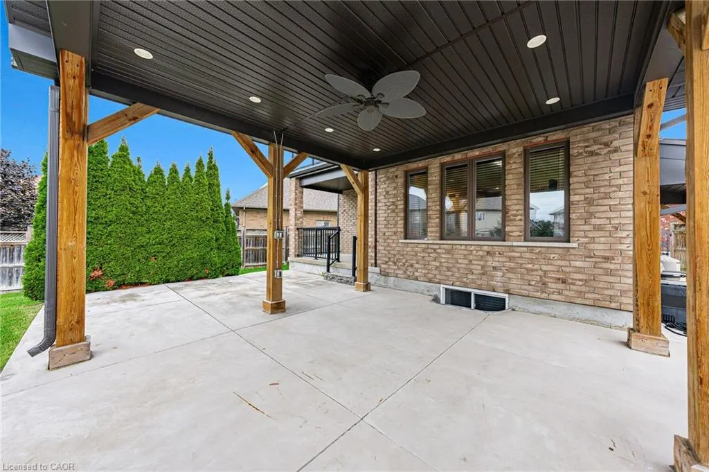 261 Watervale Crescent