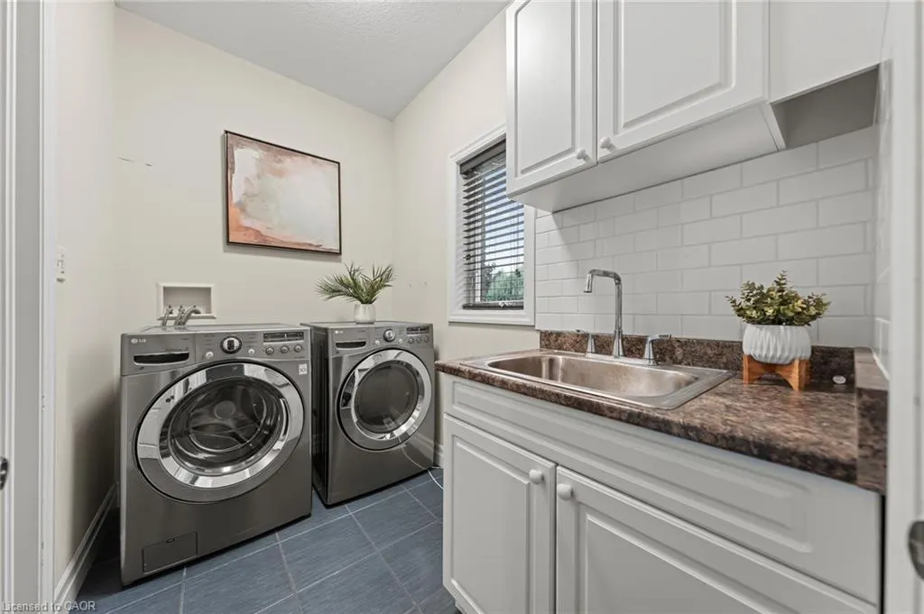 261 Watervale Crescent