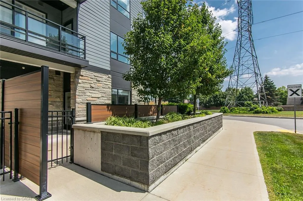 251 Northfield Drive E, #102