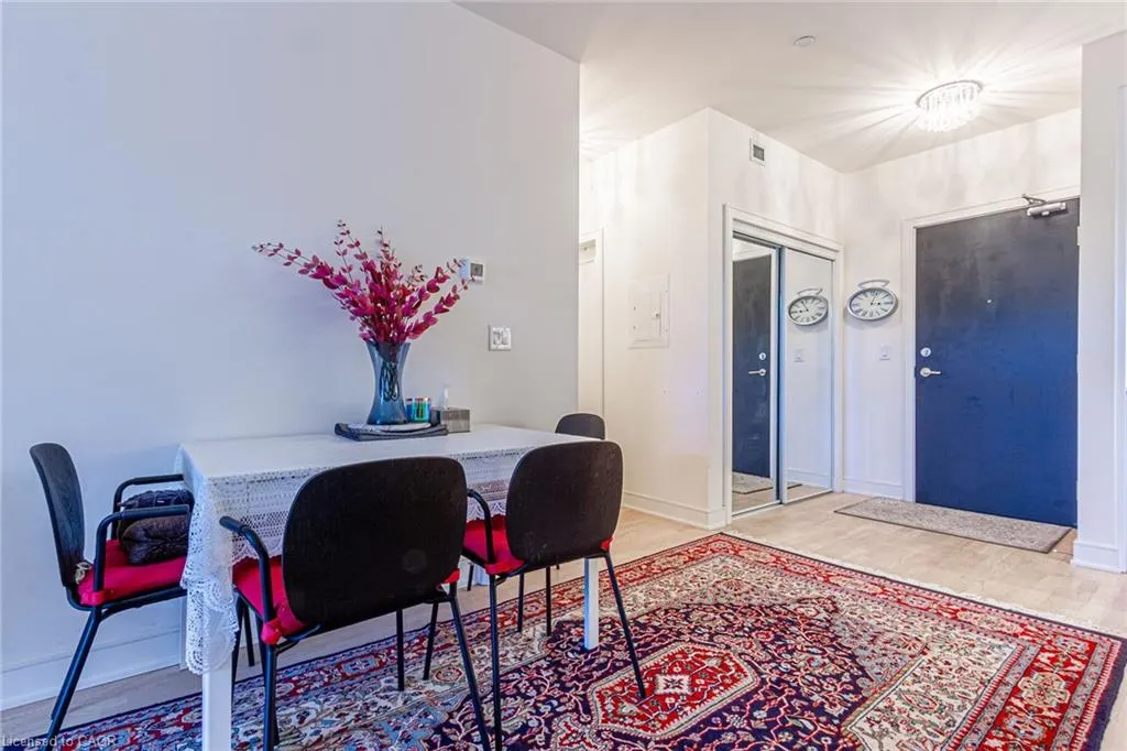 1575 Lakeshore Road W, #161