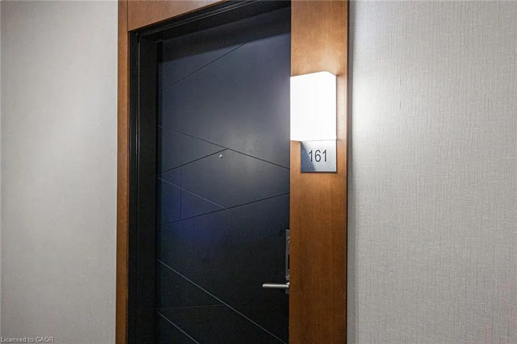 1575 Lakeshore Road W, #161