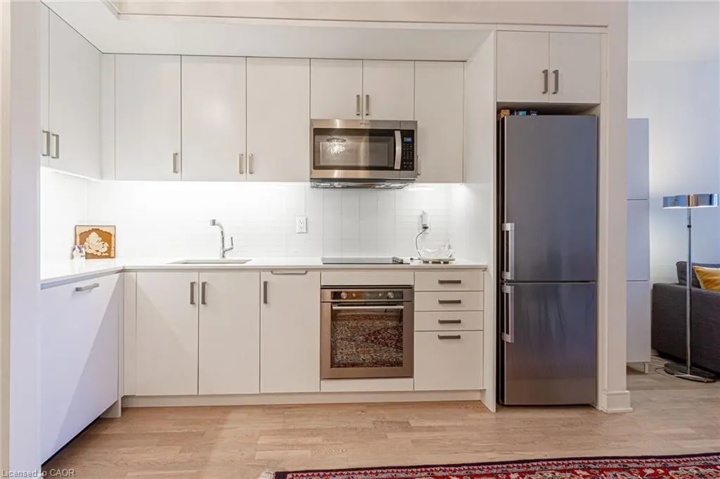 1575 Lakeshore Road W, #161