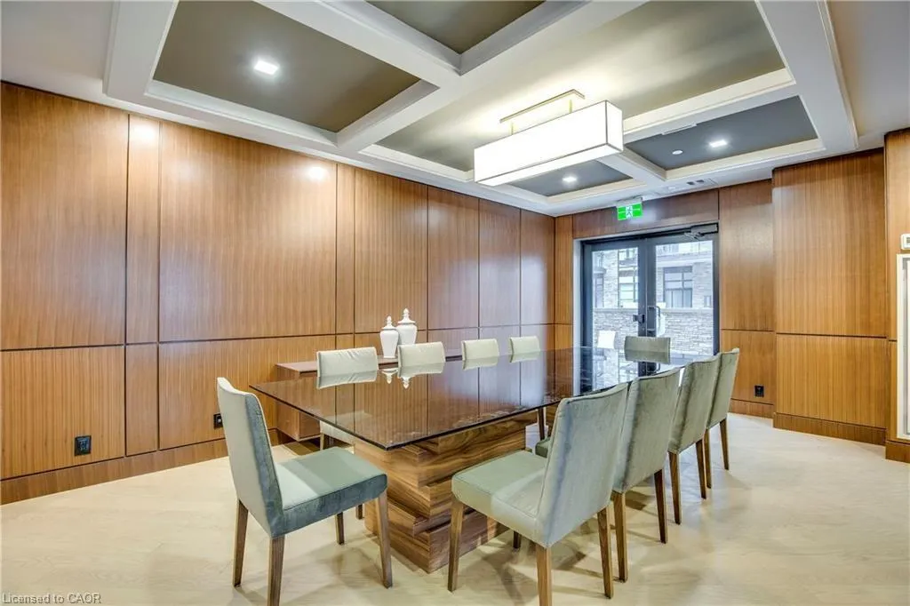 1575 Lakeshore Road W, #161