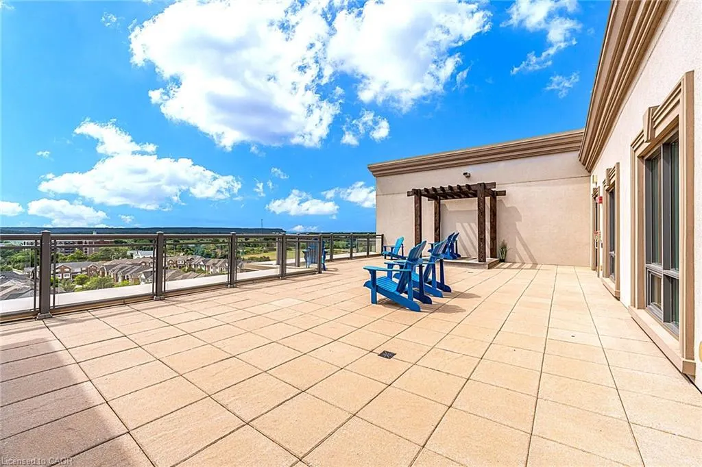 2490 Old Bronte Road, #821