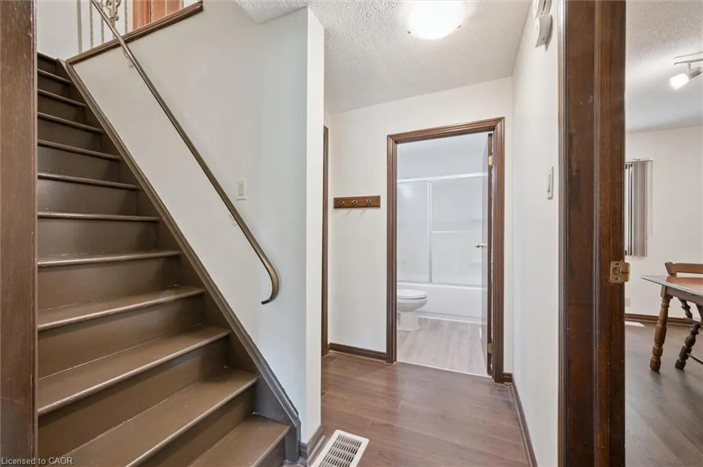 321 Vine Street