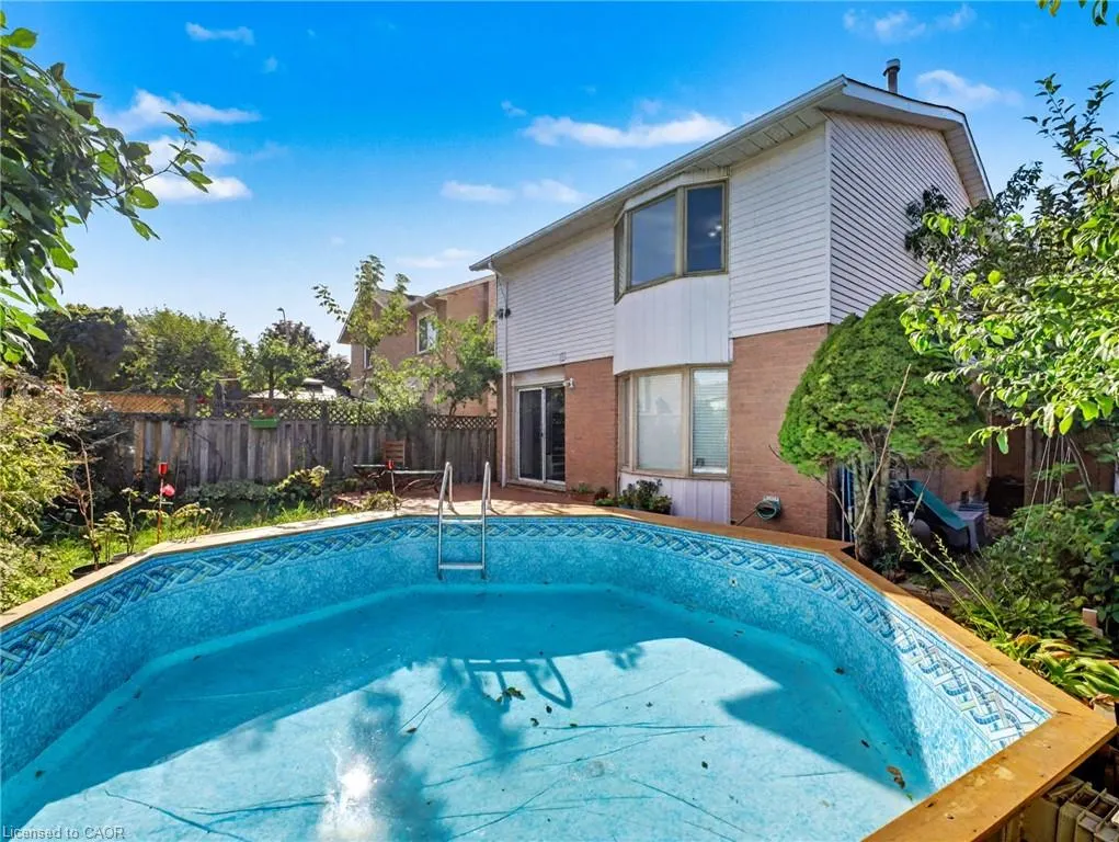635 Rexford Drive