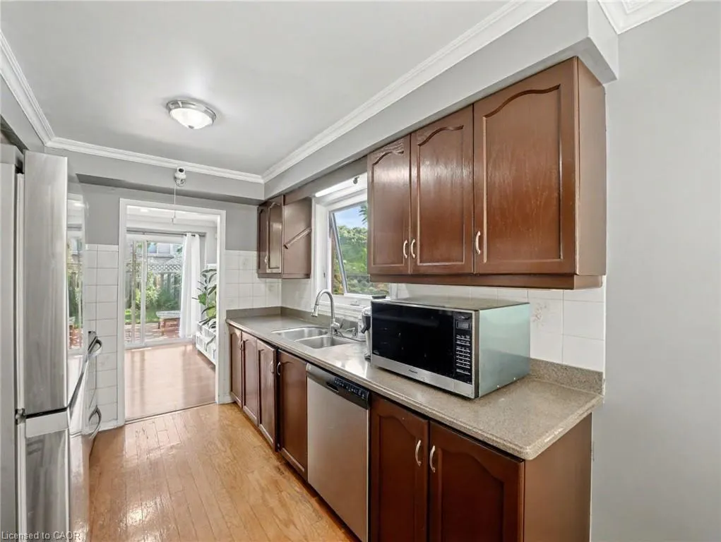 635 Rexford Drive