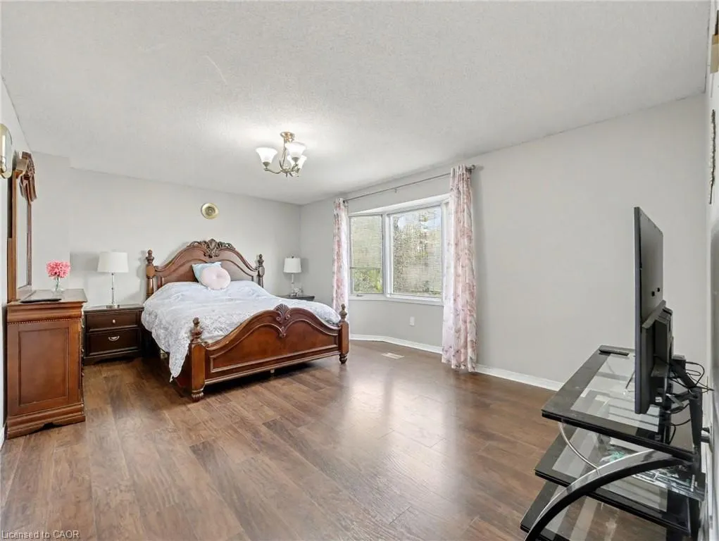 635 Rexford Drive