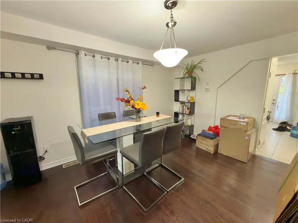 386 Grovehill Crescent, #Main floor