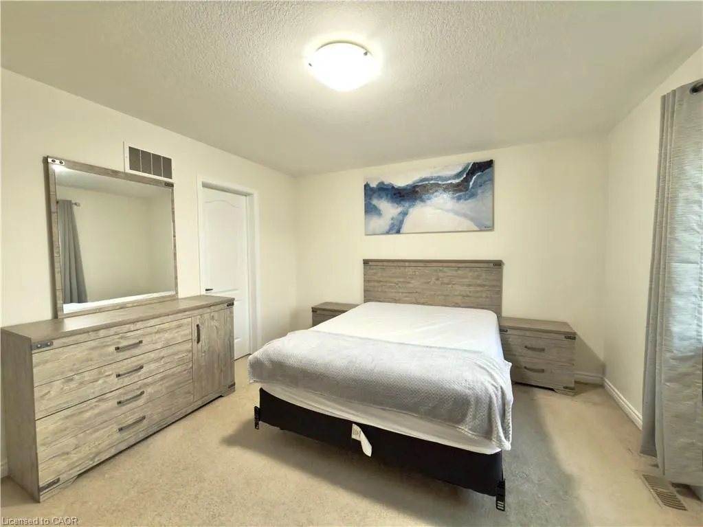 386 Grovehill Crescent, #Main floor