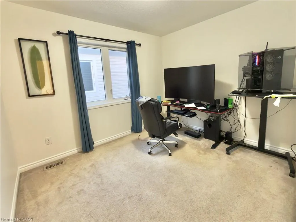 386 Grovehill Crescent, #Main floor