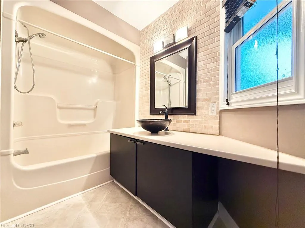 1220 Thorpe Road, #214